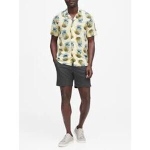 Banana Republic Slim Soft Resort Shirt Yellow Pineapple Size L NWT Tropical